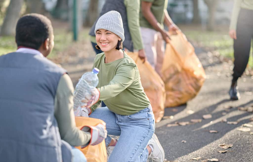 volunteer-community-service-and-people-cleaning-p-2023-11-27-05-03-58-utc