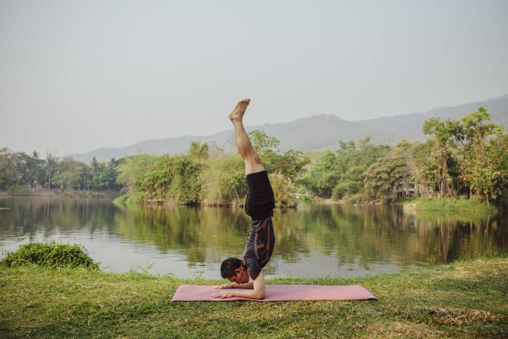 Chin-Bend-Pose